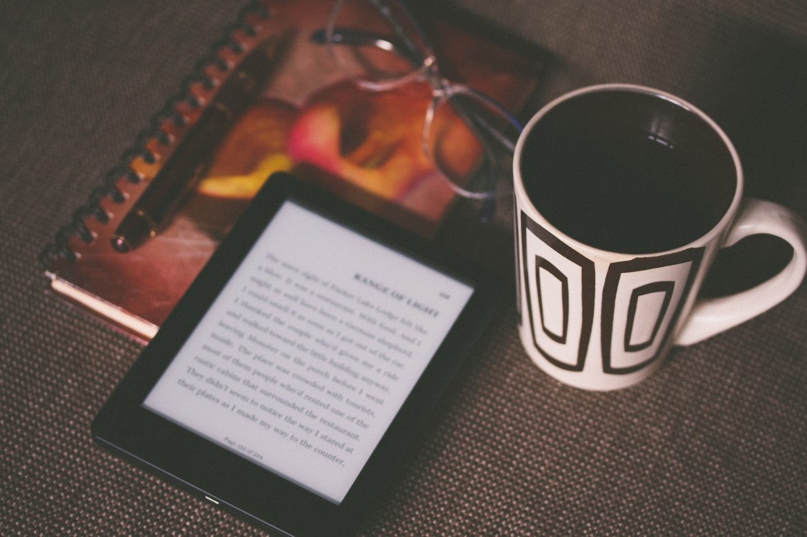 Printed book vs ereader: which one to choose? - OptenetPC.com